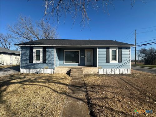 421 S 32nd St, Temple, TX, 76501-4739 | Card Image