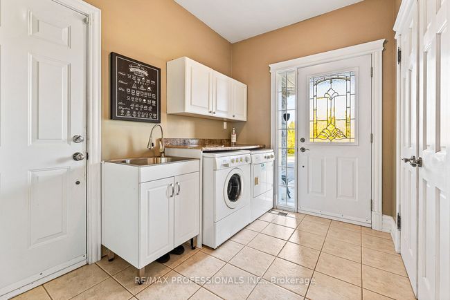 63 Rowley Dr, House other with 4 bedrooms, 4 bathrooms and 12 parking in Palgrave ON | Image 17