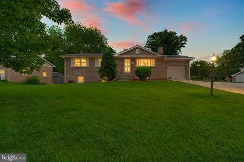 11729 Redwood Dr E, BRANDYWINE, MD, 20613-7666 | Card Image
