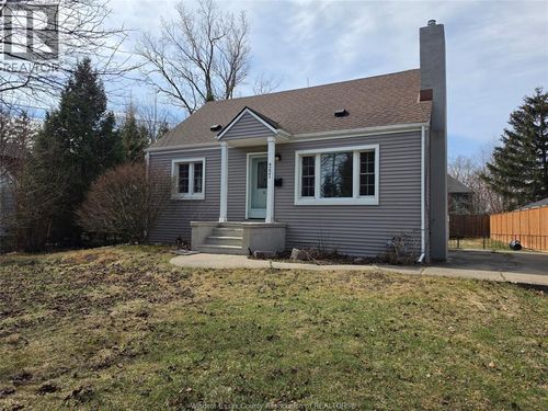 4221 Kennedy Dr E, Windsor, ON, N9G1Y1 | Card Image