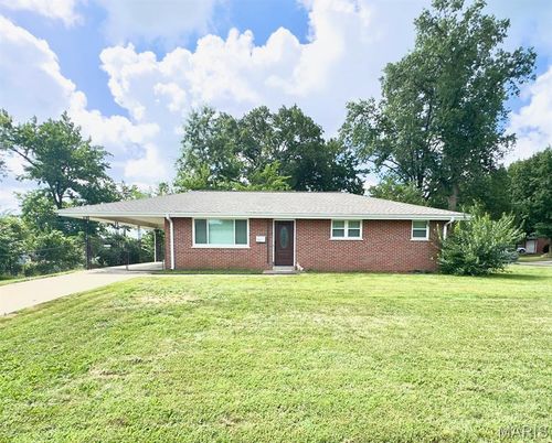 210 Mariae Ln, O Fallon, MO, 63366-2529 | Card Image