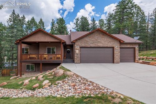 135 Cirrus Ct, Woodland Park, CO, 80863-9168 | Card Image