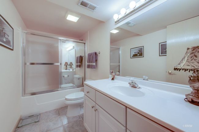 347 Saint Andrews Dr, Townhouse with 3 bedrooms, 4 bathrooms and 7 parking in Wood Dale IL | Image 30