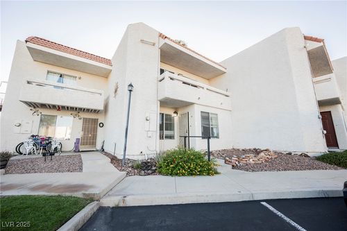 39-687 Marina Dr, Boulder City, NV, 89005-1027 | Card Image