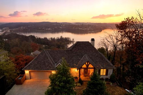 245 Amanda Rd, Ridgedale, MO, 65739-4158 | Card Image