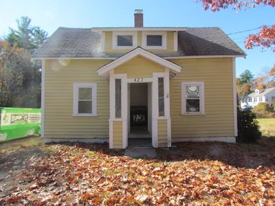 427 S Main Street, House other with 3 bedrooms, 1 bathrooms and null parking in Wolfeboro NH | Image 1