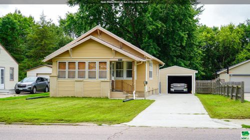 3516 Floyd Blvd, Sioux City, IA, 51108-1429 | Card Image