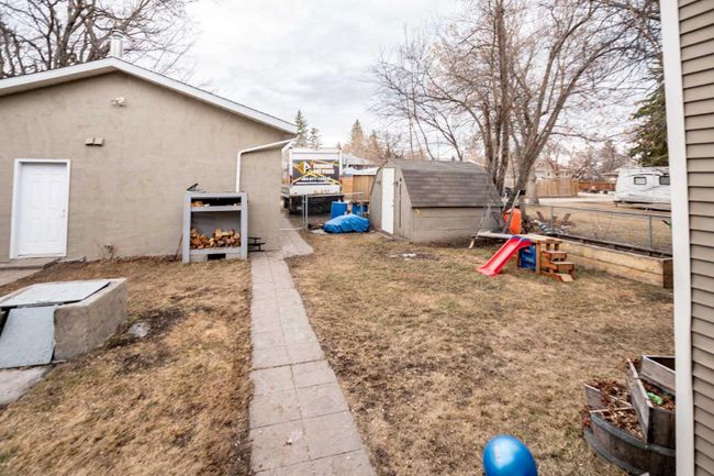 5804 44 Avenue, Home with 4 bedrooms, 3 bathrooms and 2 parking in Red Deer AB | Image 33