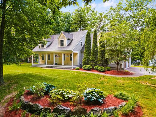 64 Fox Garrison Rd, Lee, NH, 03861-6338 | Card Image