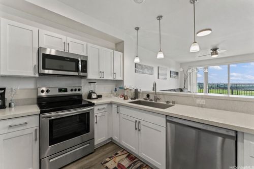 5205-91-3633 Kauluakoko St, Ewa Beach, HI, 96706 | Card Image