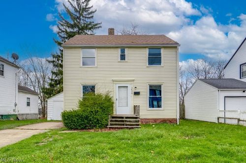 1090 Greenwood Ave, Akron, OH, 44320-3439 | Card Image