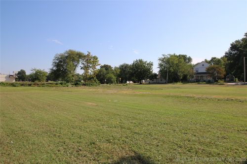 20 Elliott St, Pryor, OK, 74361-4612 | Card Image