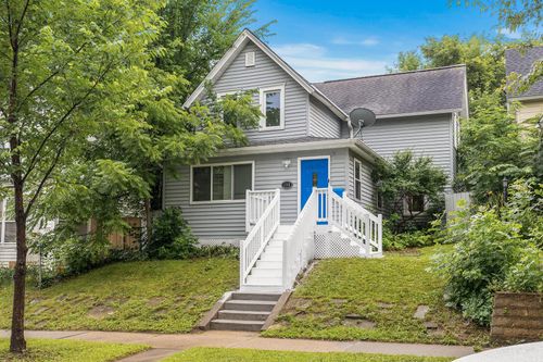 990 Beech St, Saint Paul, MN, 55106-4502 | Card Image