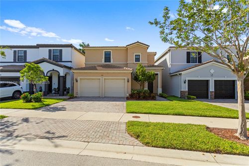 19111 Ne 8th Ct, Miami, FL, 33179-1360 | Card Image