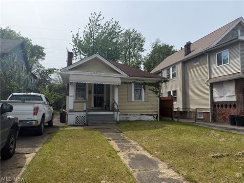 1462 E 133rd St, East Cleveland, OH, 44112-2406 | Card Image