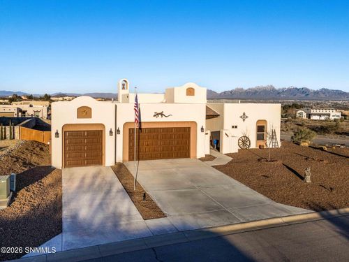 1622 Calle De Valezquez, Las Cruces, NM, 88007-9026 | Card Image