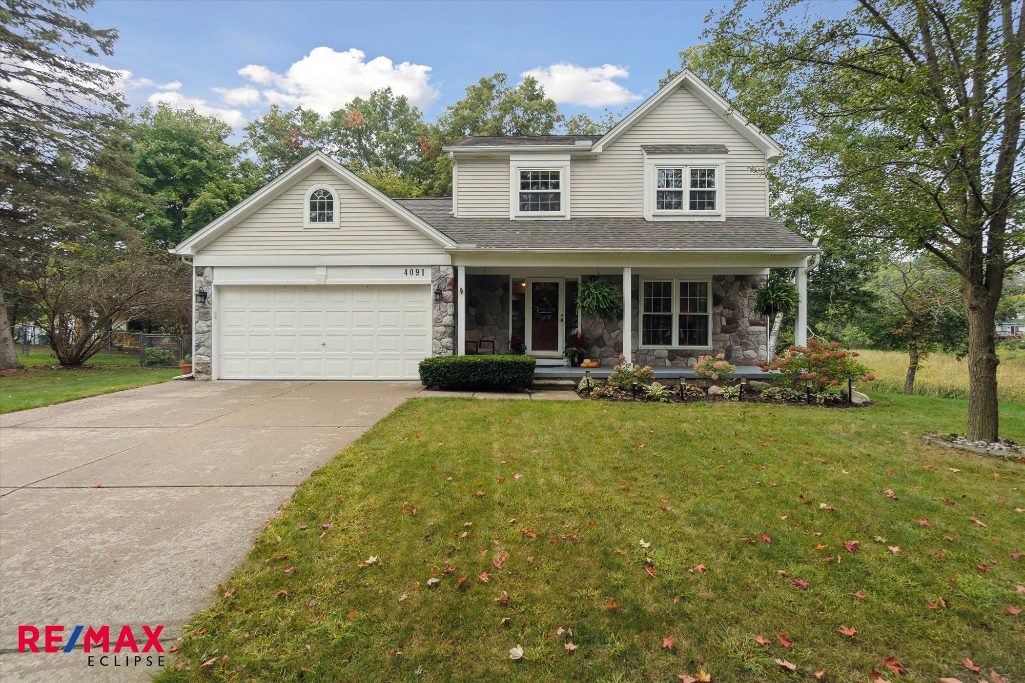 Highview Ct, Waterford, MI 48329