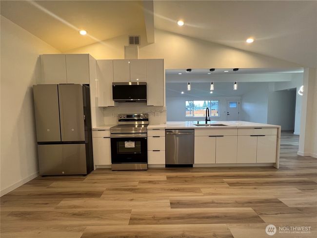 3711 Grandview Dr W, House other with 3 bedrooms, 3 bathrooms and 2 parking in University Place WA | Image 19