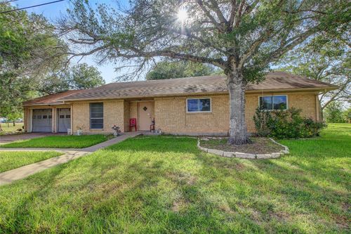 1402 Herder Ave, Schulenburg, TX, 78956-2219 | Card Image