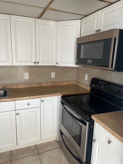 302-1515 Ne 125th Ter, North Miami, FL, 33161-5382 | Card Image