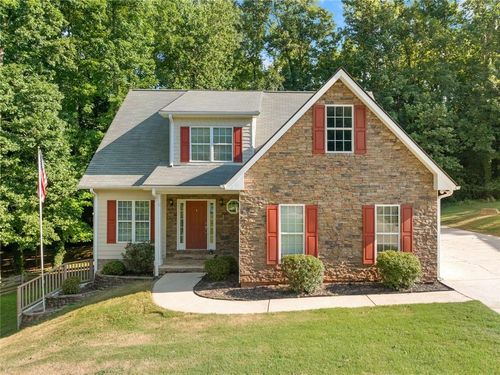 140 Glencrest Dr, Commerce, GA, 30529-3075 | Card Image