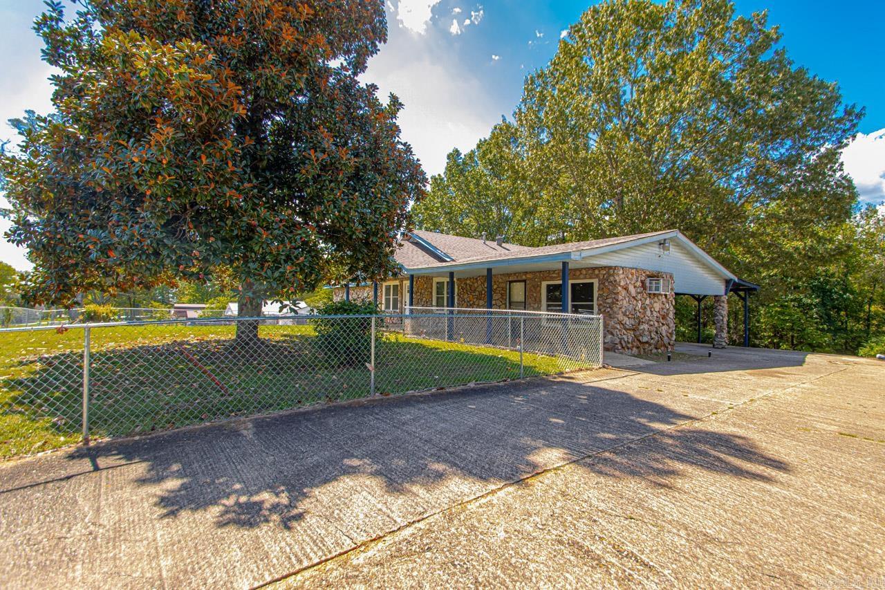 Wright , Benton, AR 72019