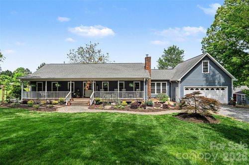 9116 Highland Creek Pkwy, Charlotte, NC, 28269-6103 | Card Image