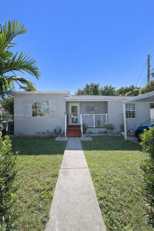 2460 Nw 33rd St, Miami, FL, 33142-5861 | Card Image