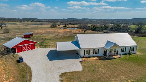 646 County Road 2121, Gainesville, TX, 76240-8123 | Card Image