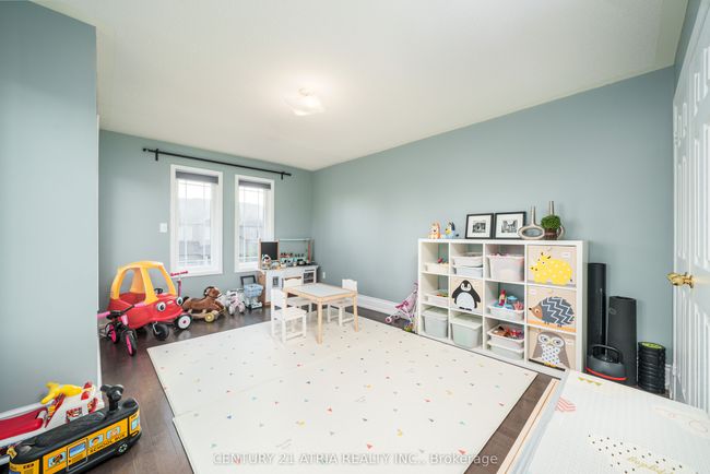 66 Daniel Reaman Cres, House attached with 4 bedrooms, 3 bathrooms and 2 parking in Vaughan ON | Image 20