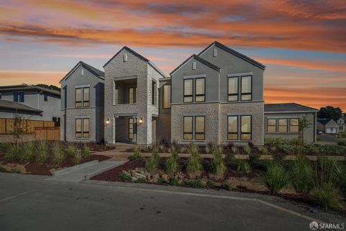 18471 Corte Zapala, Morgan Hill, CA, 95037-8523 | Card Image