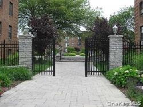 f3-1 Jefferson Avenue, Hempstead, NY, 11570 | Card Image