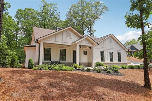 33 Cedar Smt, Marble Hill, GA, 30148-5203 | Card Image