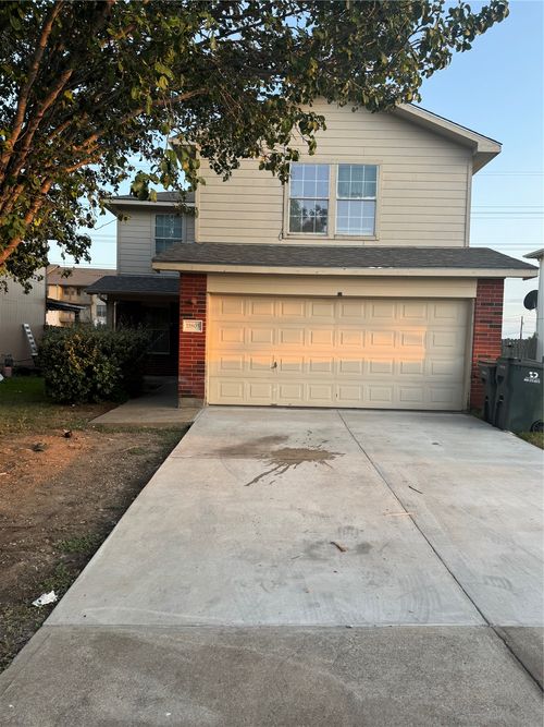 11805 Stoney Meadow Dr, Del Valle, TX, 78617-3560 | Card Image