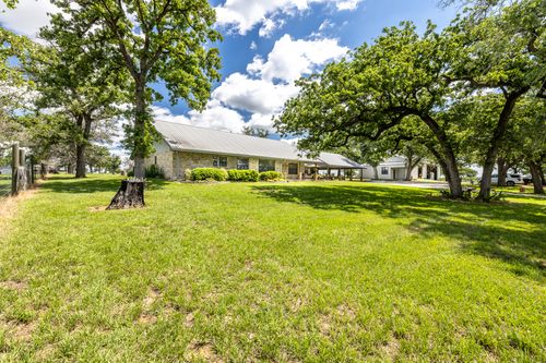 6589 State Highway 304, Harwood, TX, 78632-4704 | Card Image