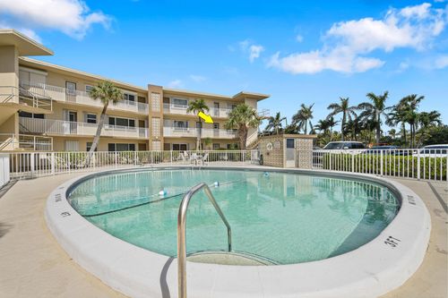 apt-201-3600 N Ocean Dr, Riviera Beach, FL, 33404-3254 | Card Image