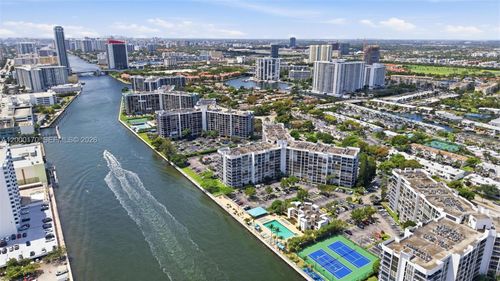 506-800 Parkview Dr, Hallandale Beach, FL, 33009-2925 | Card Image
