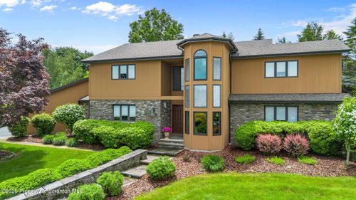 118 Estate Dr, Waverly Twp, PA, 18411-8885 | Card Image