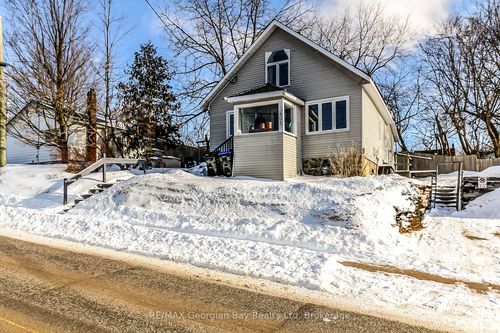 405 Bay St, Midland, ON, L4R1K7 | Card Image