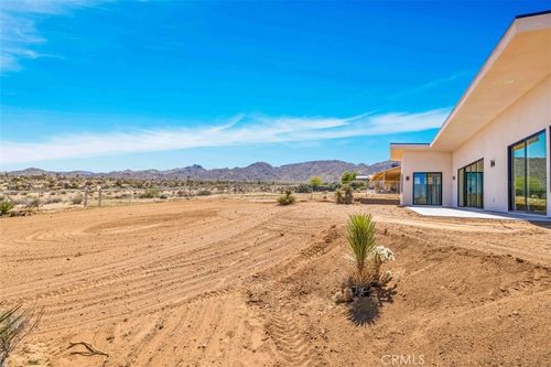 7835 Elwood St, Joshua Tree, CA, 92252-3222 | Card Image