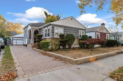 1246 100th Street, House other with 3 bedrooms, 2 bathrooms and null parking in Brooklyn NY | Image 1