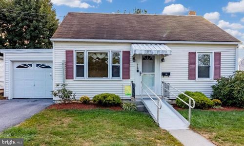 129 S Mill St, Cleona, PA, 17042-3116 | Card Image