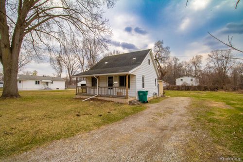 35799 Park Pl, Romulus, MI, 48174-4029 | Card Image