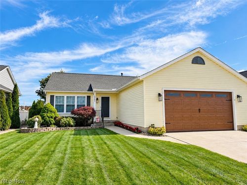 5865 W Breezeway Dr, North Ridgeville, OH, 44039-5147 | Card Image