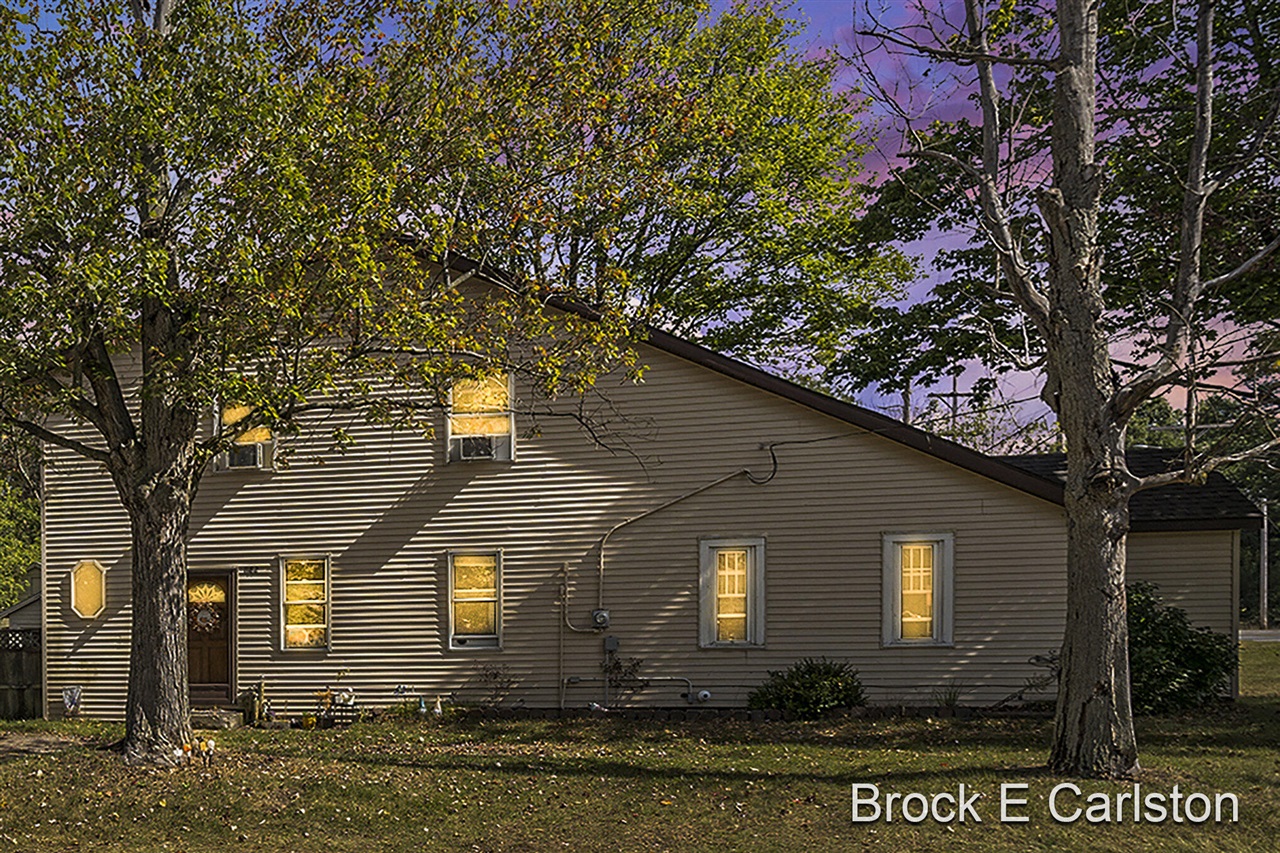 Hile Rd, Norton Shores, MI 49441