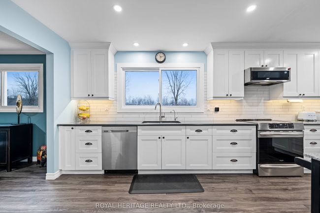 293 Frankford Rd, House other with 5 bedrooms, 3 bathrooms and 8 parking in Foxboro ON | Image 6