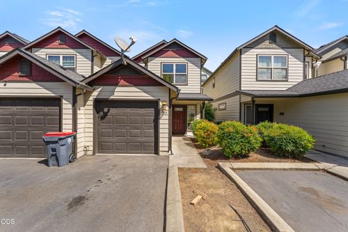 139 Casey Way, Central Point, OR, 97502-2486 | Card Image