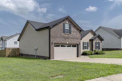 1944 Jackie Lorraine Dr, House other with 3 bedrooms, 2 bathrooms and 4 parking in Clarksville TN | Image 2