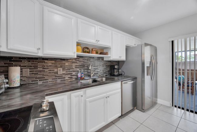0 - 2004 Se Round Table Dr, Condo with 2 bedrooms, 3 bathrooms and null parking in Port St. Lucie FL | Image 17