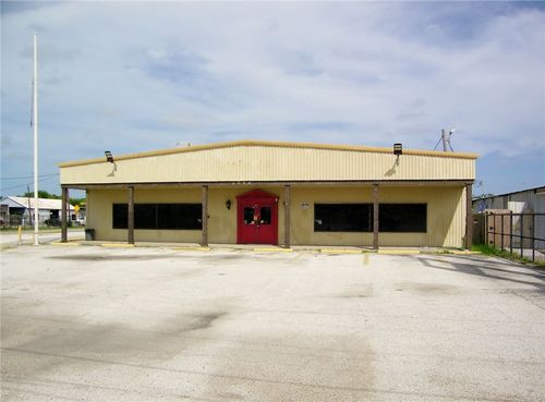 5202 Ayers St, Corpus Christi, TX, 78415-2102 | Card Image